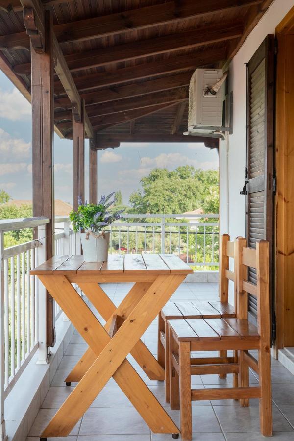 Gravanis Studios Platamonas Exterior photo