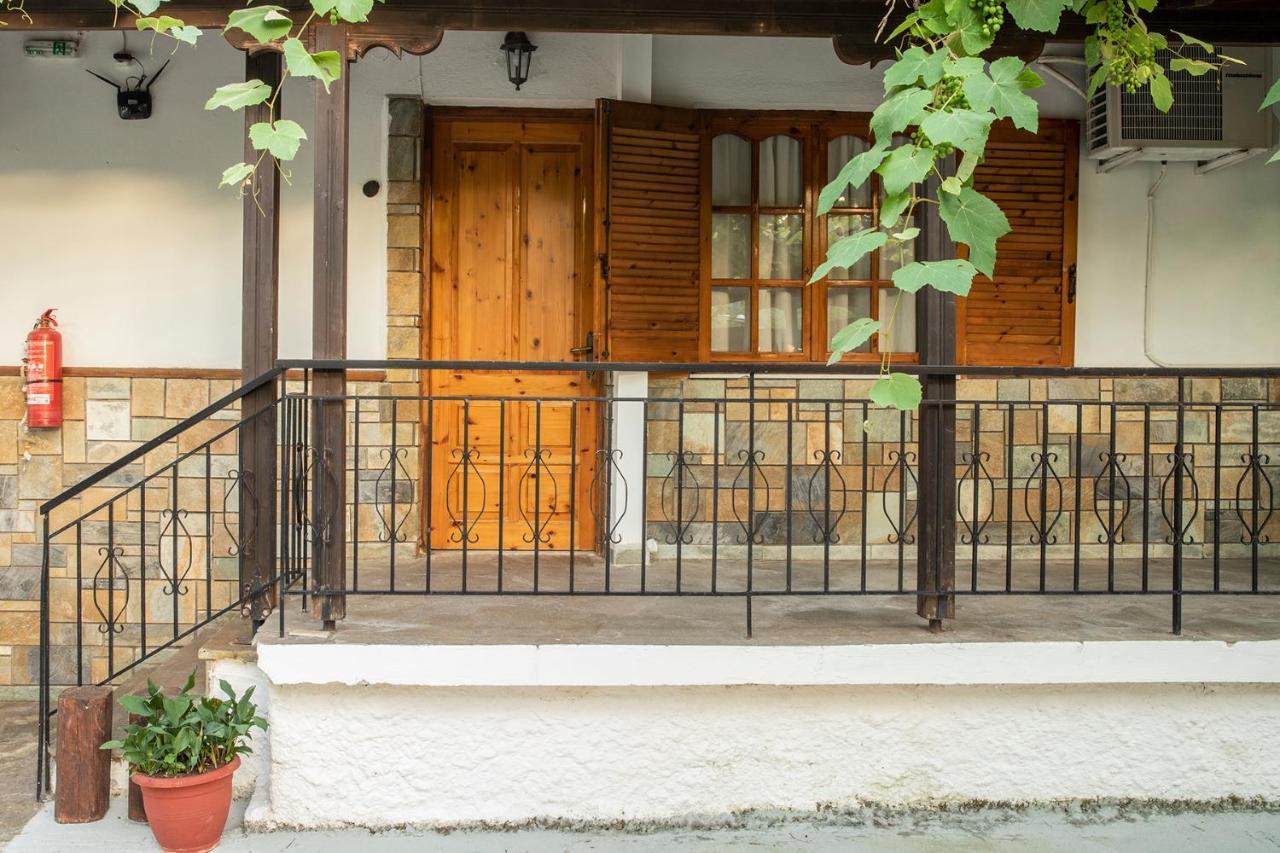 Gravanis Studios Platamonas Exterior photo